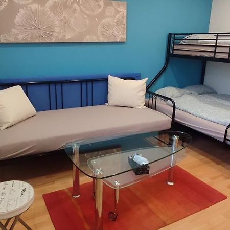 Blue Apartment In City Center, Best Location براتسيلافا المظهر الخارجي الصورة