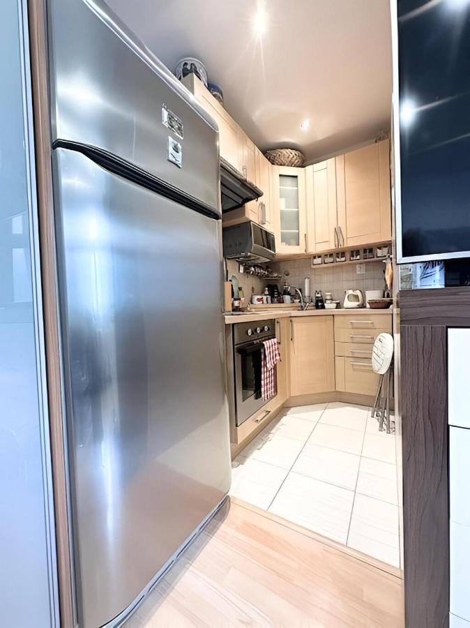 Blue Apartment In City Center, Best Location براتسيلافا المظهر الخارجي الصورة