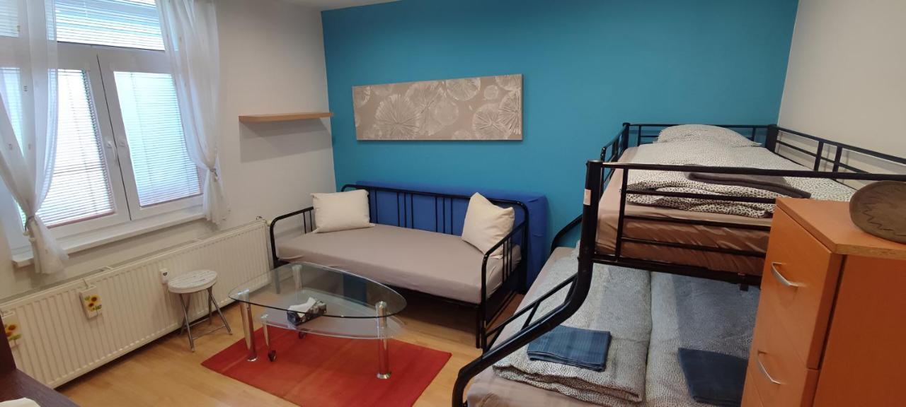 Blue Apartment In City Center, Best Location براتسيلافا المظهر الخارجي الصورة